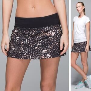 LULULEMON Pace Rival Skirt II Size 10 Sugar Crush Multi / Black